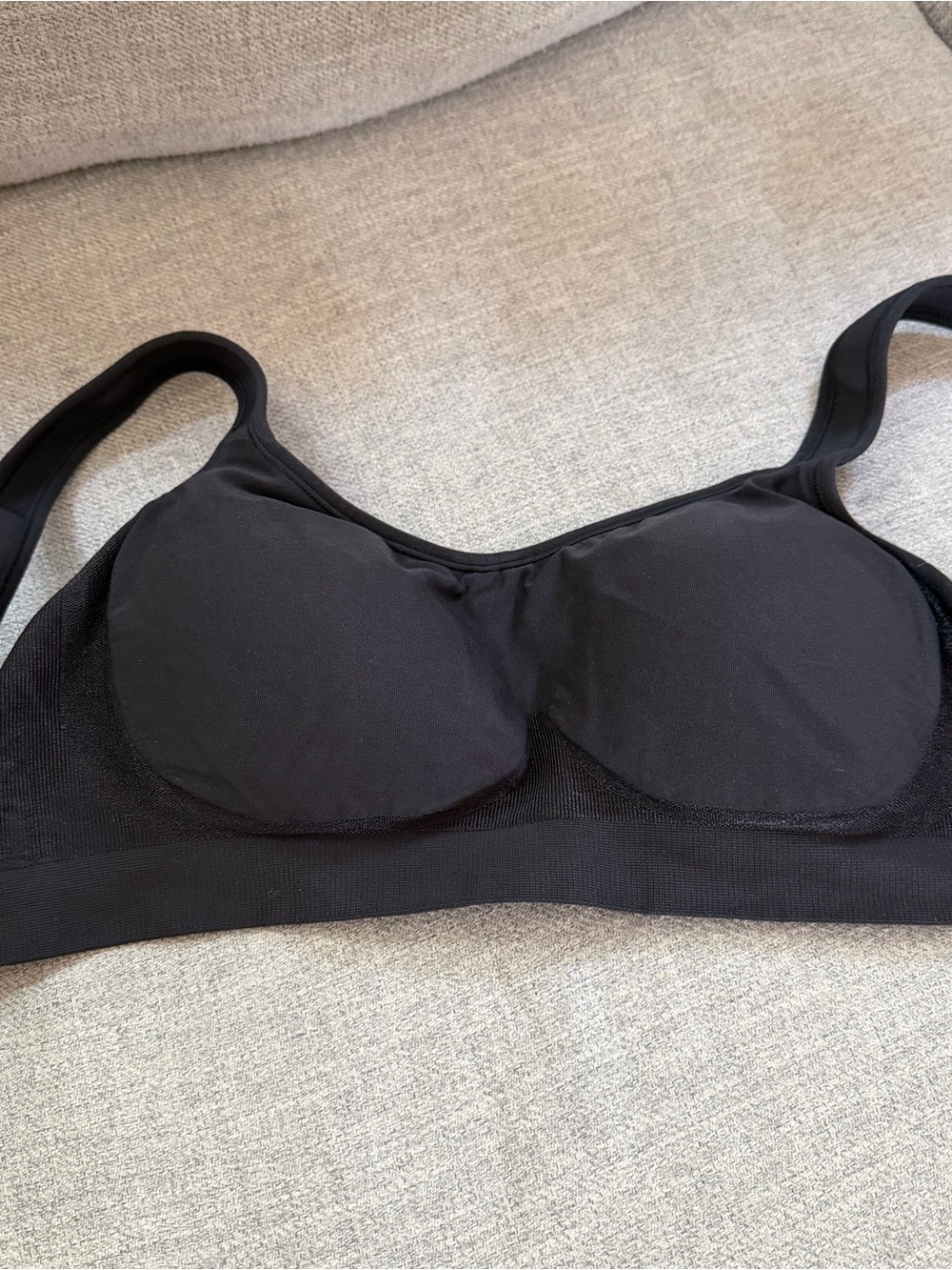 Seamless Wireless Support Bra - Black